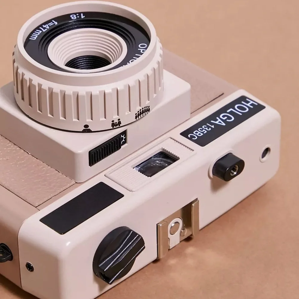 Retro Holga UO Exclusive 135BC Plastic 35mm Camera